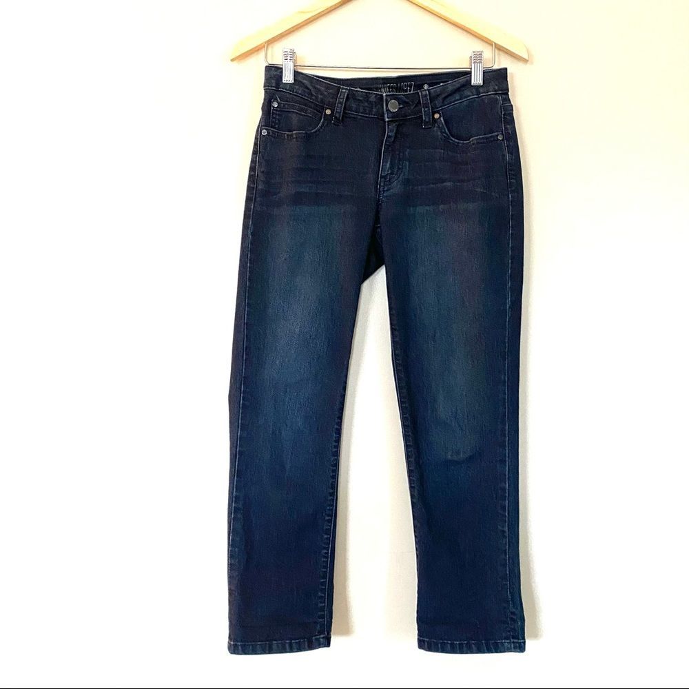JLo Dark wash Crop Jeans size 2 EUC